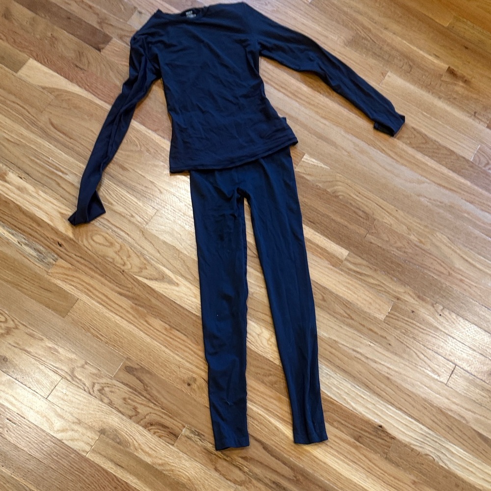 SKIMS black Top and Leggings Set